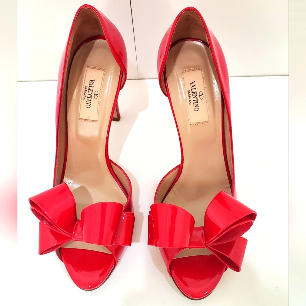 Valentino D'Orsay Pumps